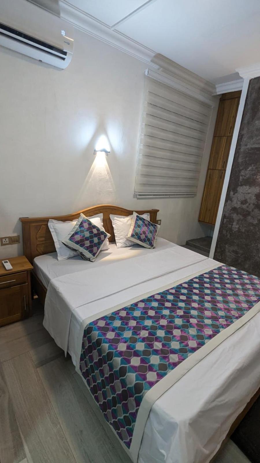 Happy House - Cosy Apartment With Private Pool And Walking Distance To Blue Bay Beach 외부 사진